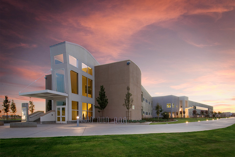 Photo of the Clovis main campus at dusk